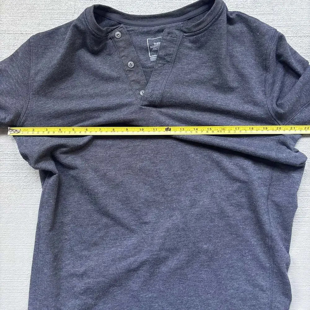 The North Face Men's Long Sleeve Henley Shirt Charcoal Heather Gray